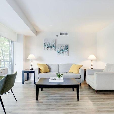 2Br Executive Apartment With Spacious Layout Arlington Exterior photo